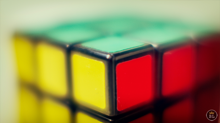 Cube 3 (Cube and Online instructions) By Steven Brundage ~ The ultimate guide to Rubik's cube magic without gimmicks.