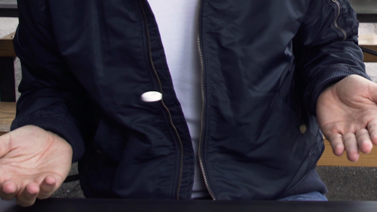 Tarantula II (Gimmick and Online Instructions) by Yigal Mesika ~ The most powerful close-up levitation device just got better. Redesigned from scratch, T2 is a miracle machine.